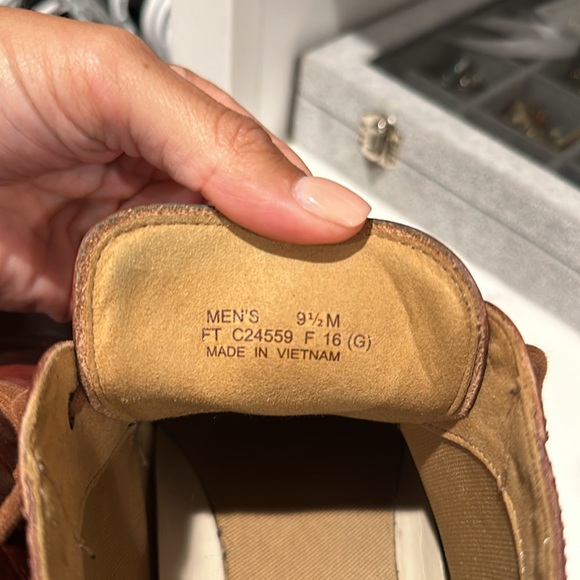 Men’s brown  Cole Haan boot - Picture 6 of 7